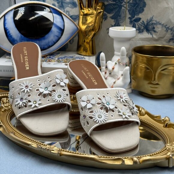 🆕 KURT GEIGER LONDON 🧿 NWOB Flower Power Low Sandal, Bone - Sz 40 US 9 - Picture 7 of 16